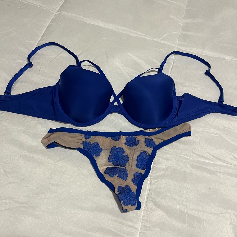 Victoria's Secret Blue and Tan Floral Bra Set